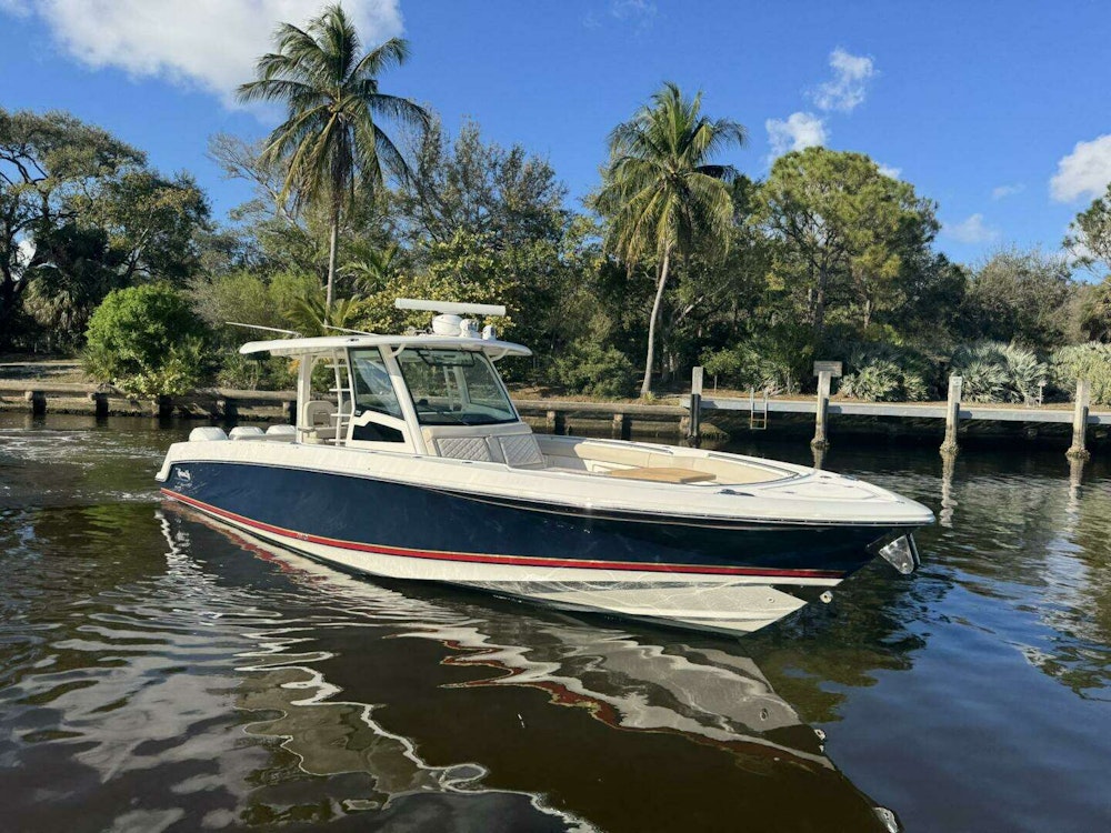 Boston Whaler 380 Outrage Yacht For Sale