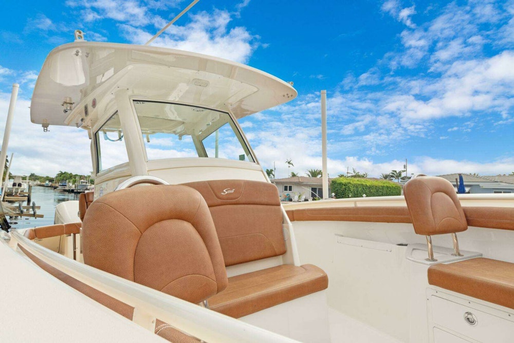 Scout 320 LXF Yacht For Sale