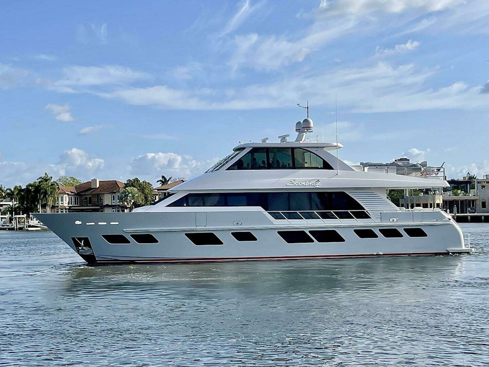 Hargrave Skylounge Flush Deck Yacht For Sale