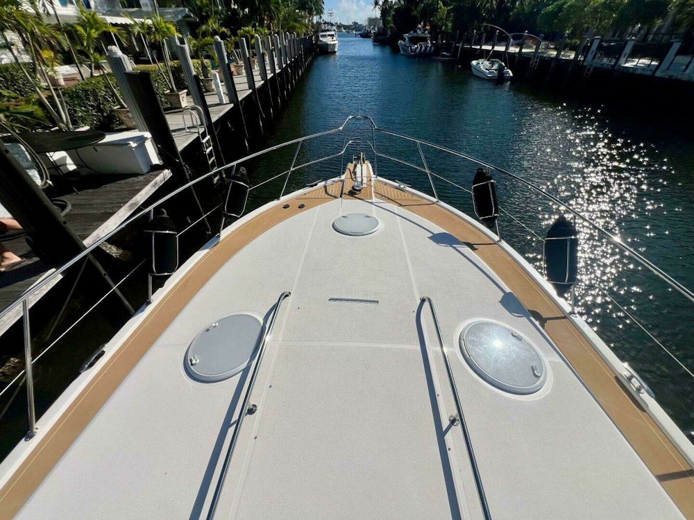 Riviera 42 Flybridge Yacht For Sale