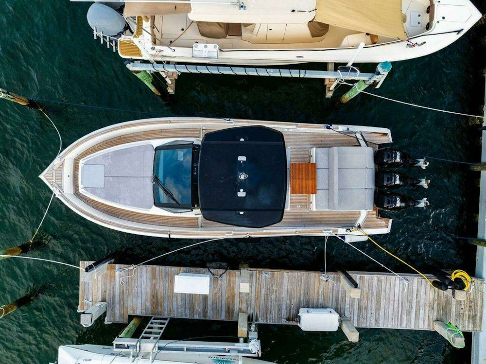 Astondoa 377 Coupe Outboard Yacht For Sale