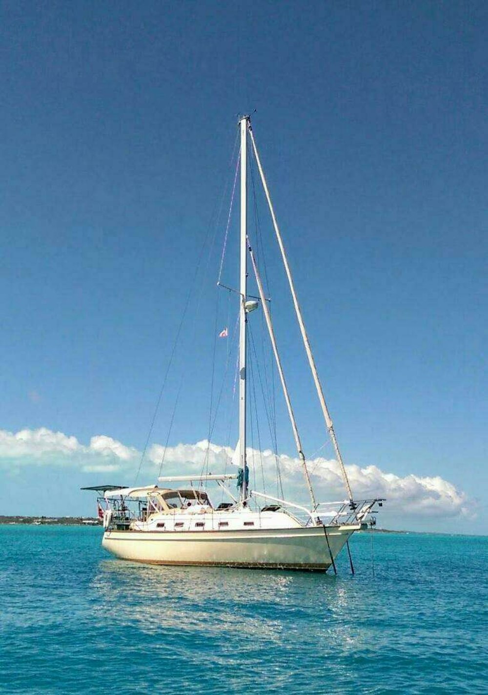 Island Packet 370 Yacht For Sale