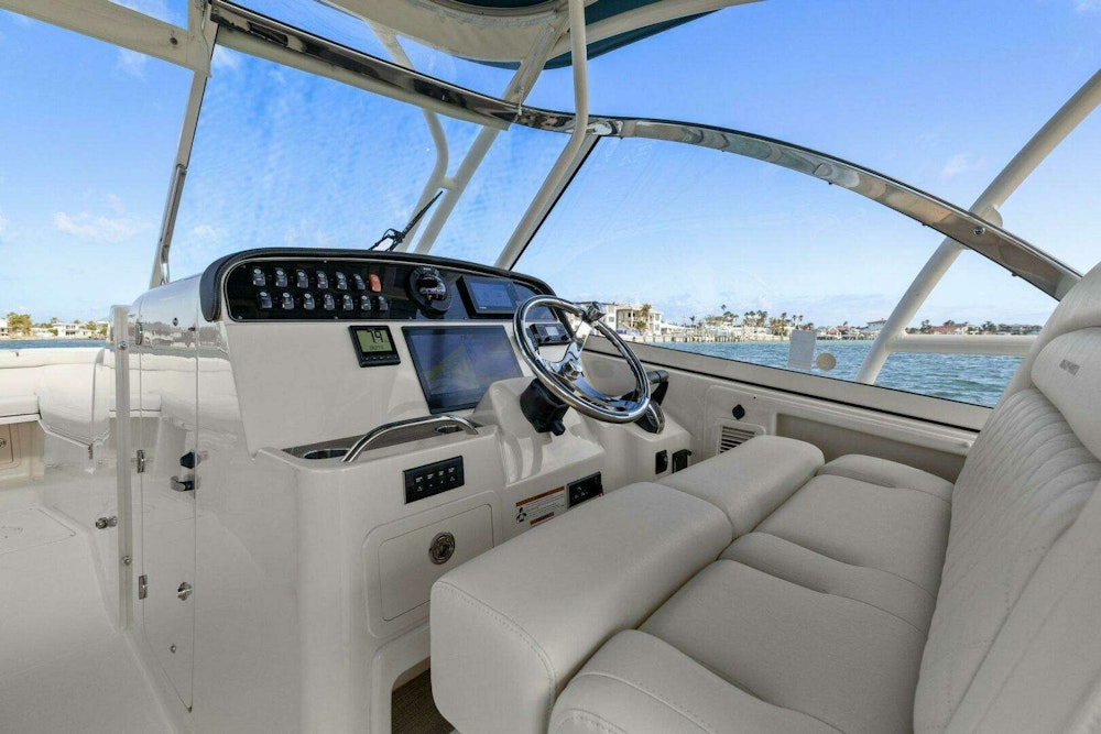 Grady-White 335 Freedom Yacht For Sale