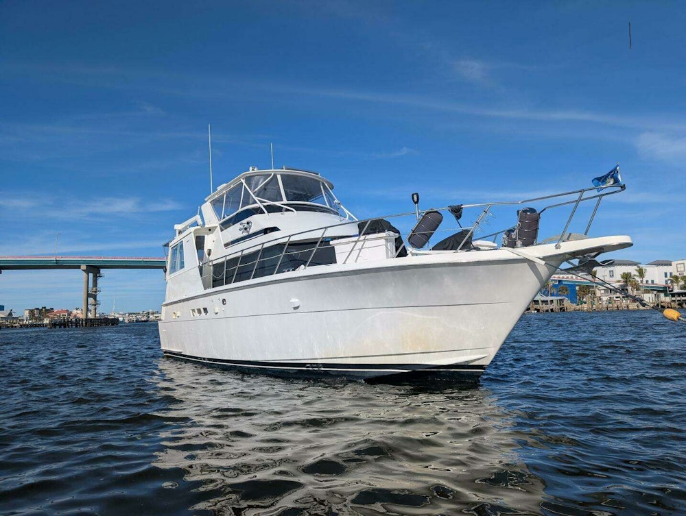 Hatteras CPMY Yacht For Sale