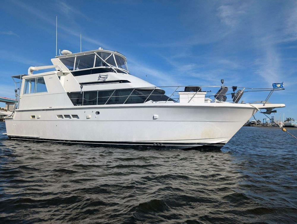 Hatteras CPMY Yacht For Sale