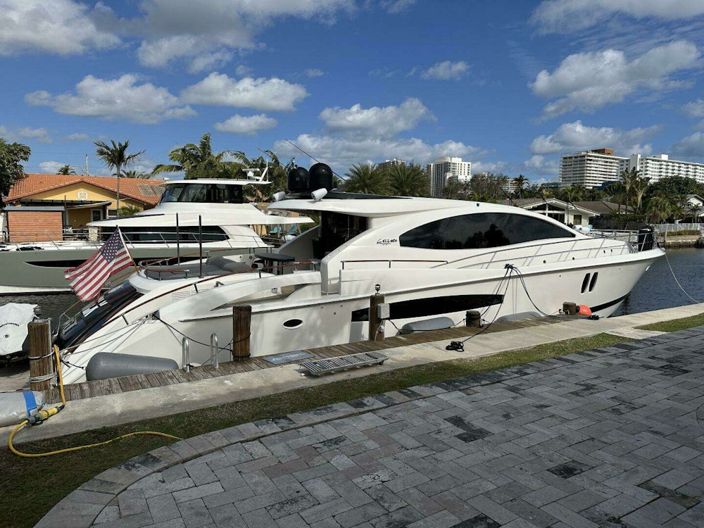Lazzara Yachts LSX 75 Yacht For Sale