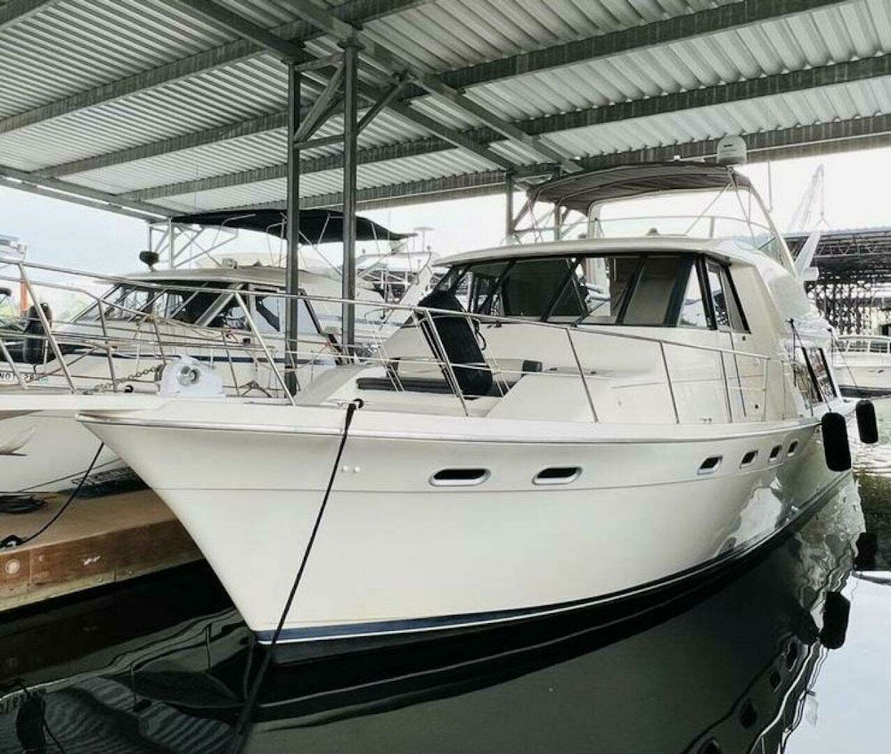 Bayliner  Yacht For Sale