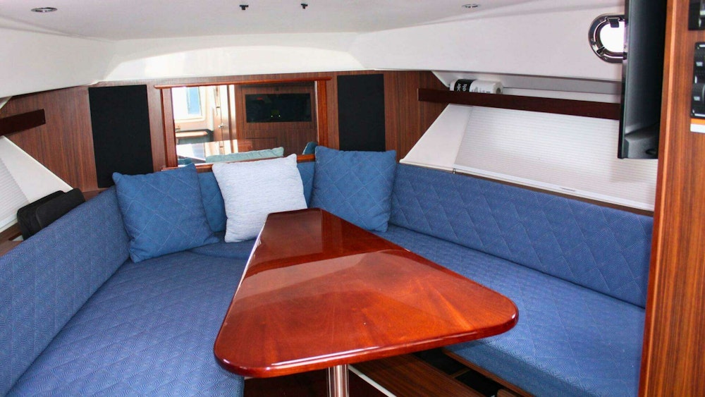 Pursuit 355 Offshore Yacht For Sale