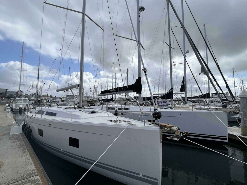 Hanse 418 Yacht For Sale