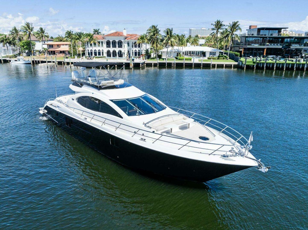 Lazzara Yachts Fly Yacht For Sale