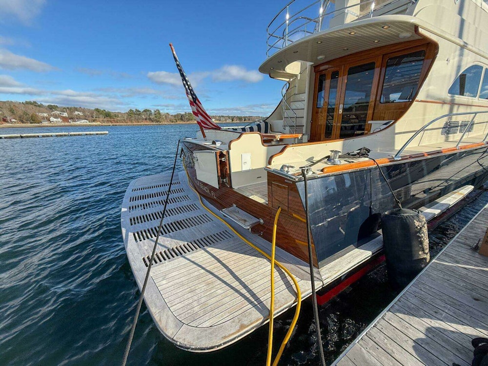 Vicem 77 Flybridge Yacht For Sale