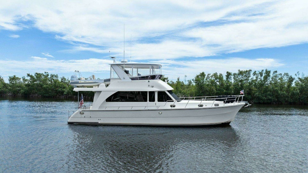 Altima Sedan 52 Yacht For Sale