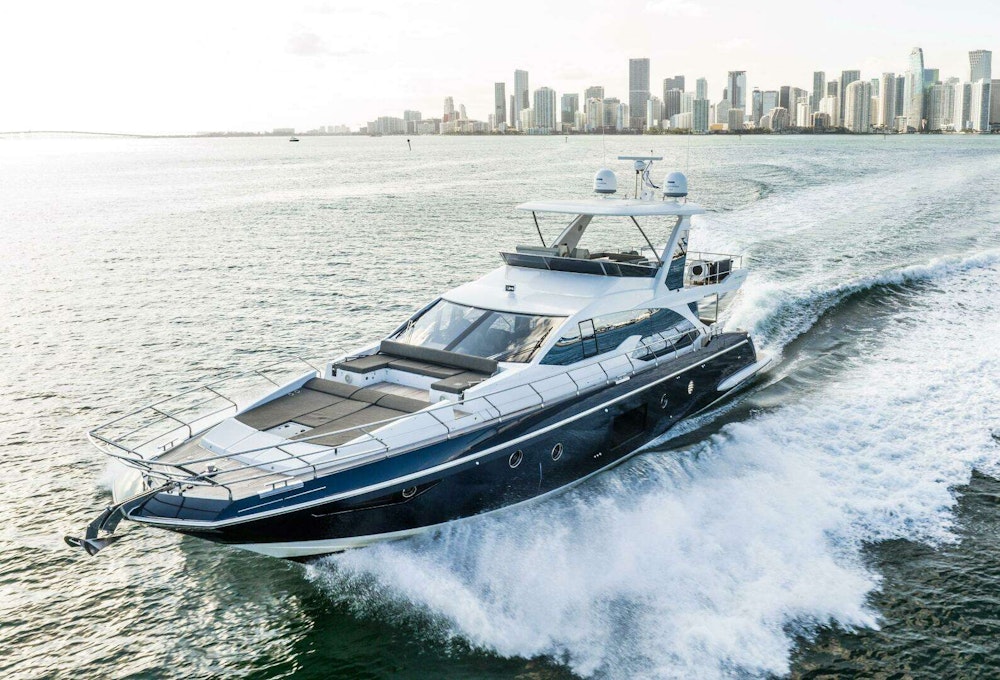Azimut 66 Flybridge Yacht For Sale