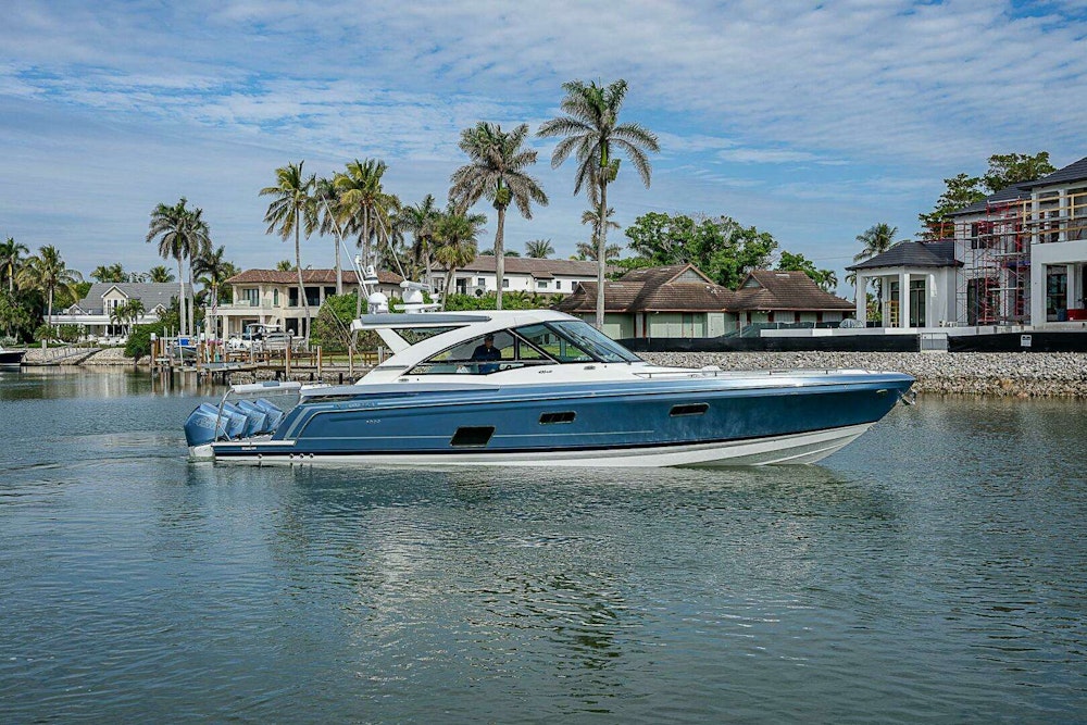Formula 430 All Sport Crossover Yacht For Sale