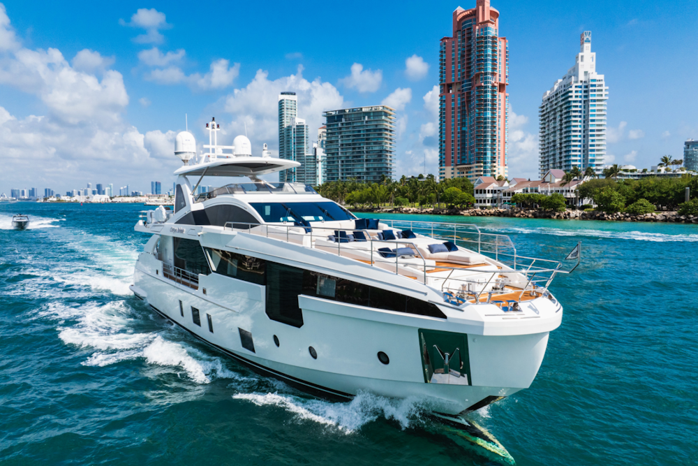 Azimut 32 METRI Yacht For Sale