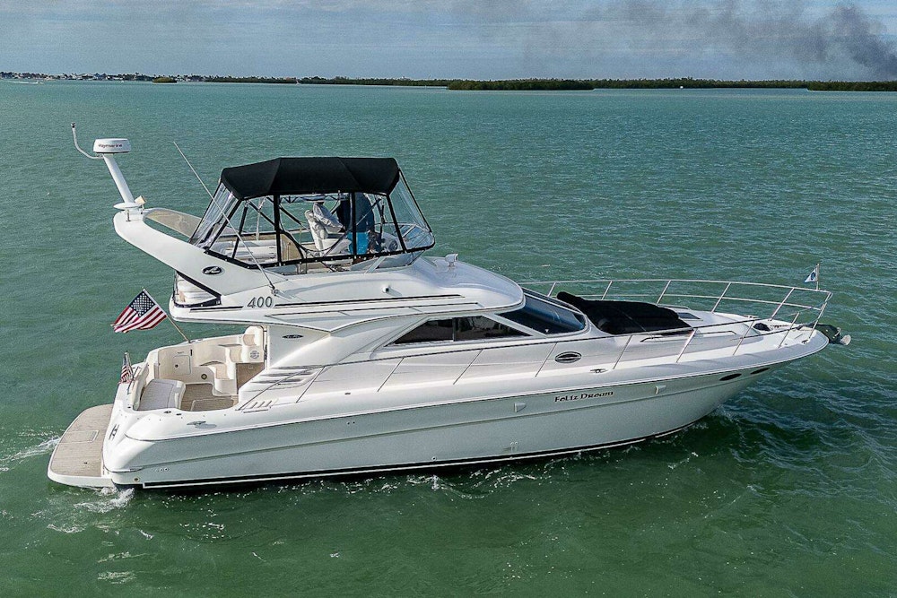 Sea Ray 400 Sedan Bridge Yacht For Sale