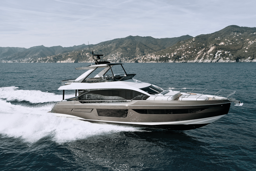 Azimut 68 FLY Yacht For Sale