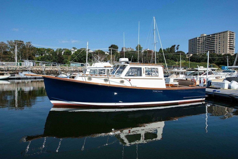Wilbur 34 Yacht For Sale
