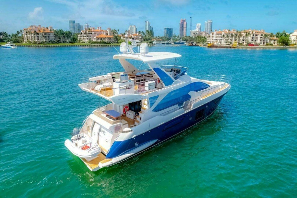 Azimut 72 FLY Yacht For Sale