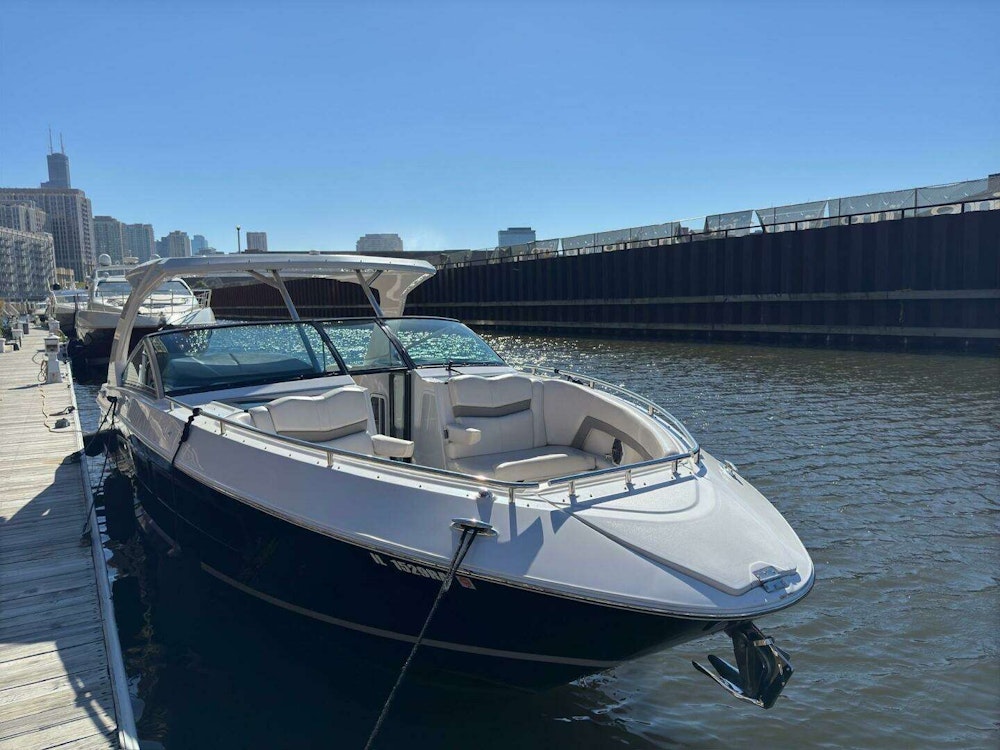 Four Winns  Yacht For Sale