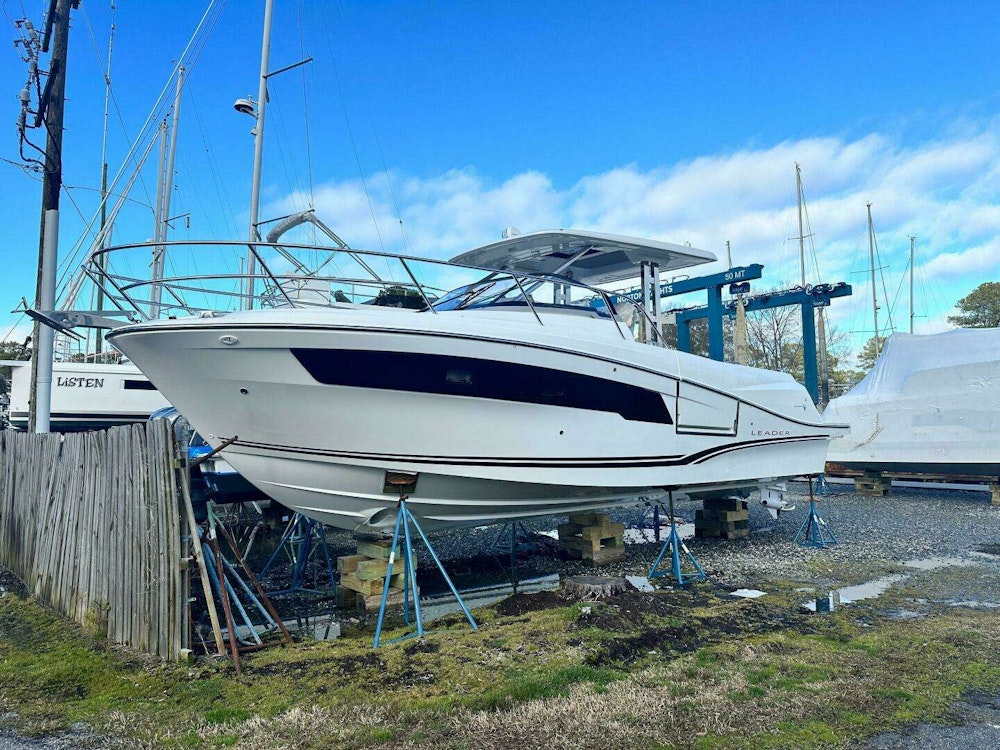 Jeanneau 10.5 Series 2 Walk Around Yacht For Sale