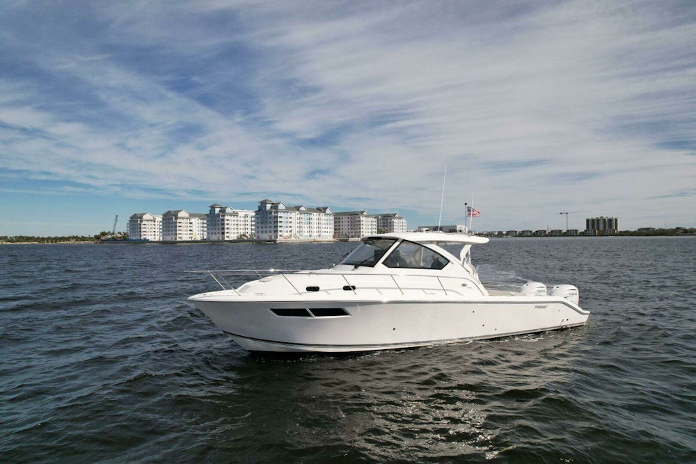 Pursuit 355 Offshore Yacht For Sale