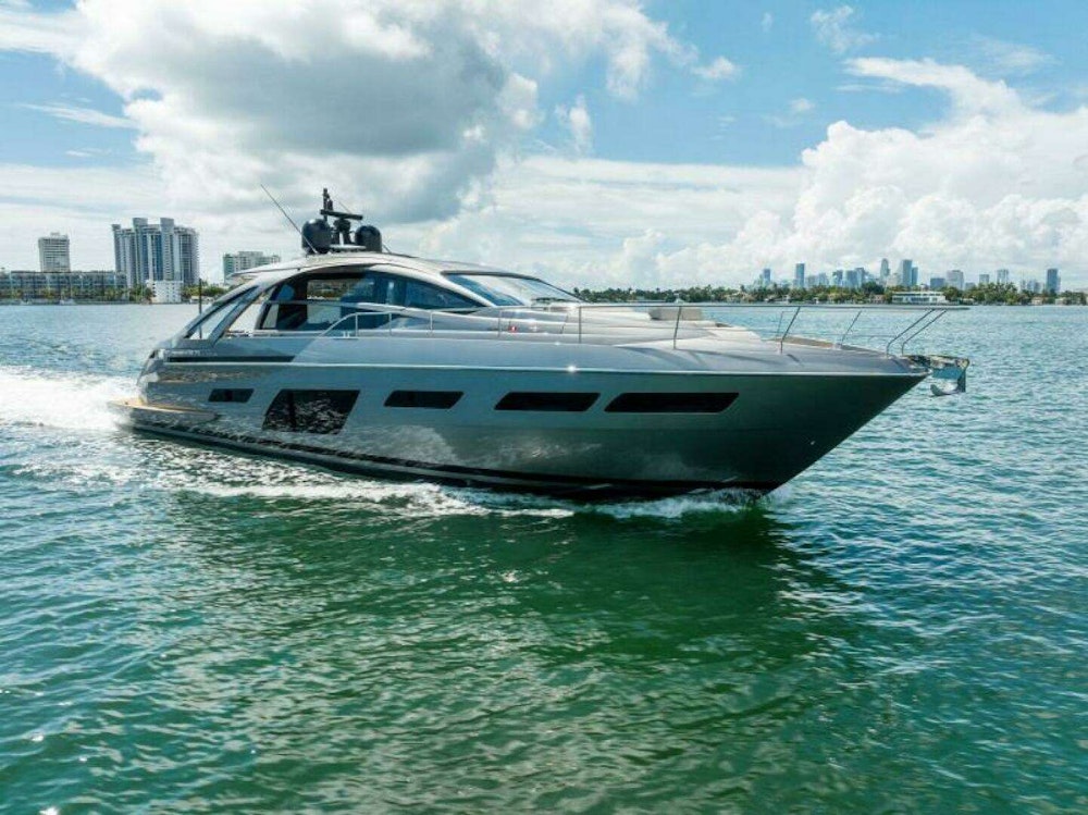 Pershing 7X Yacht For Sale