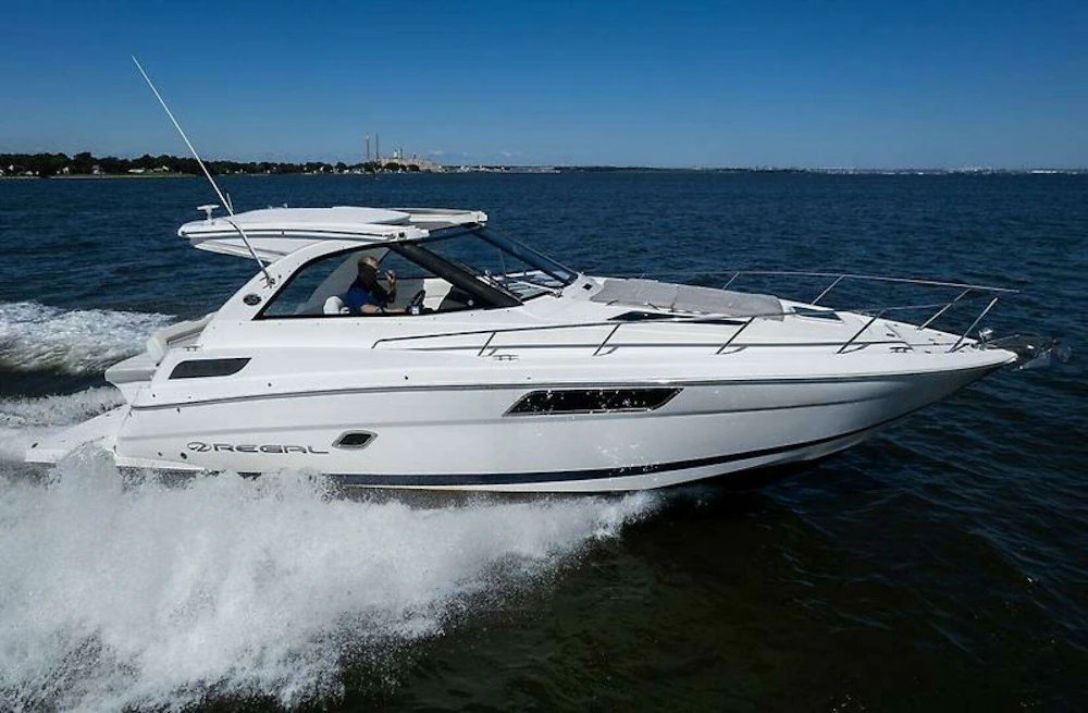 Regal 35 Sport Coupe Yacht For Sale