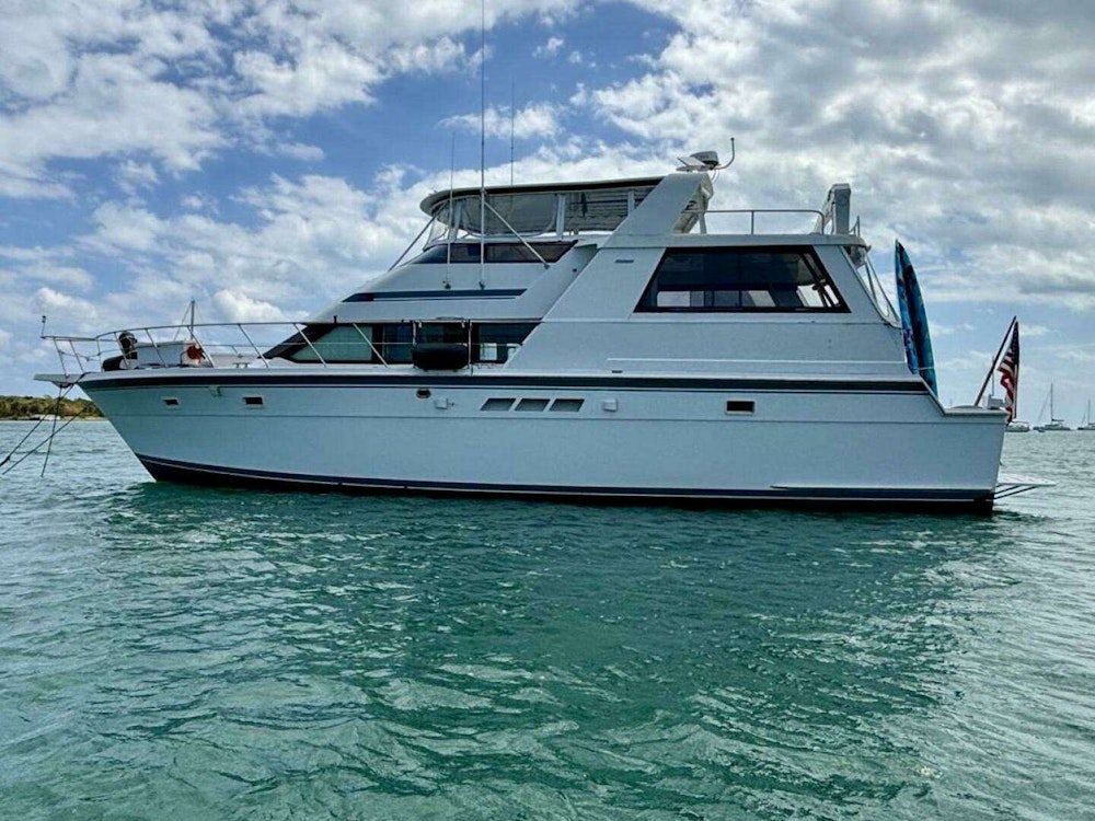 Hatteras 52 Cockpit Motor Yacht Yacht For Sale