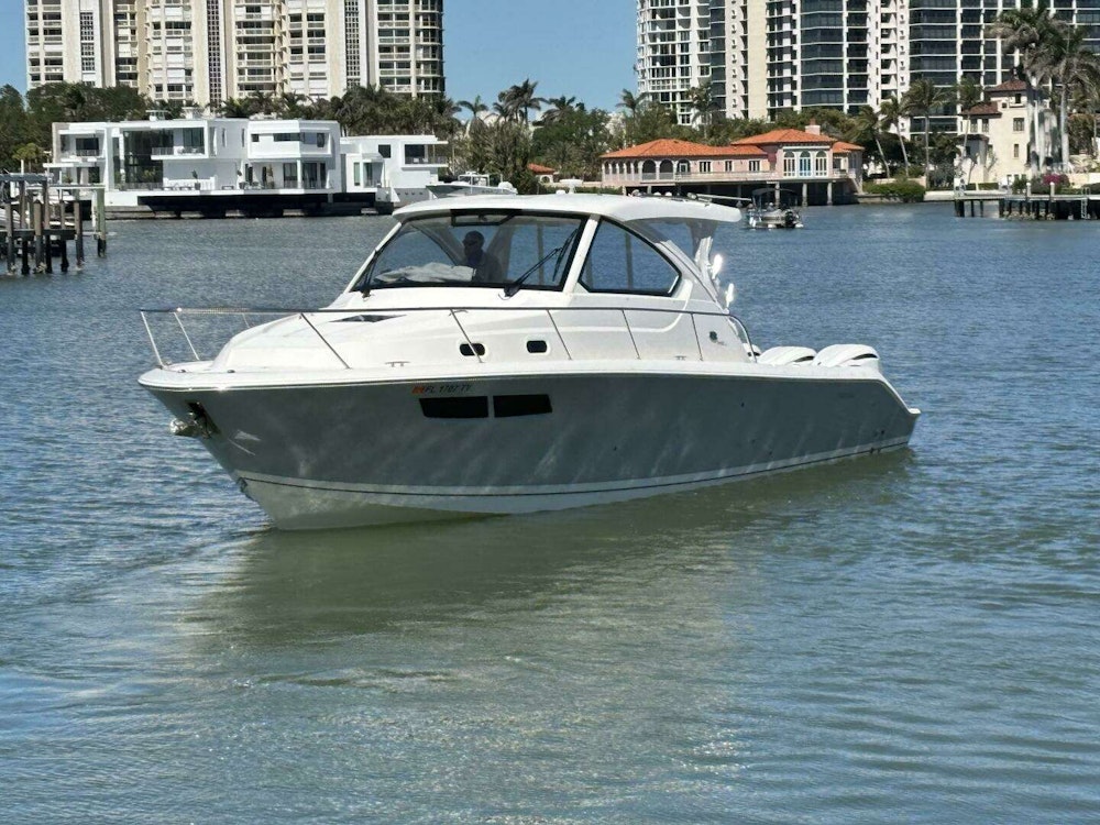 Pursuit 0S 355 Yacht For Sale