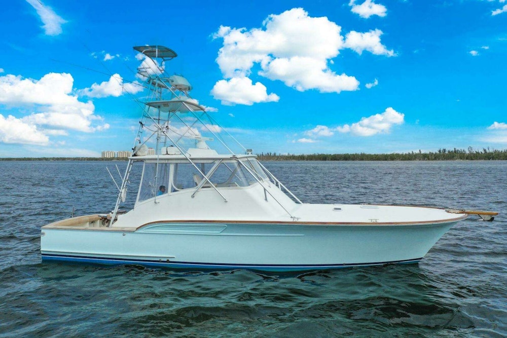 Buddy Davis 48 Express Yacht For Sale