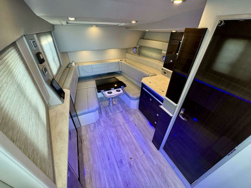 Formula 430 Yacht For Sale