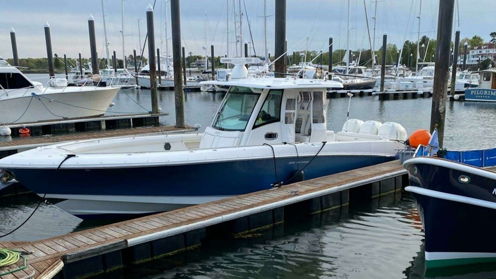 Boston Whaler 350 Outrage Yacht For Sale