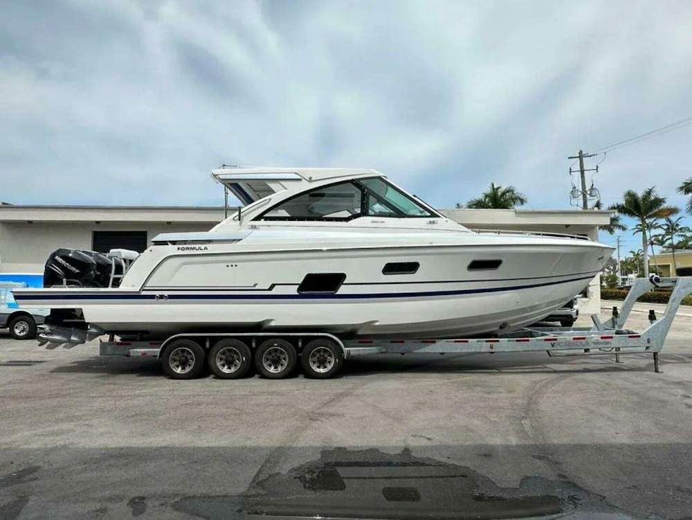 Formula 380 SSC Yacht For Sale