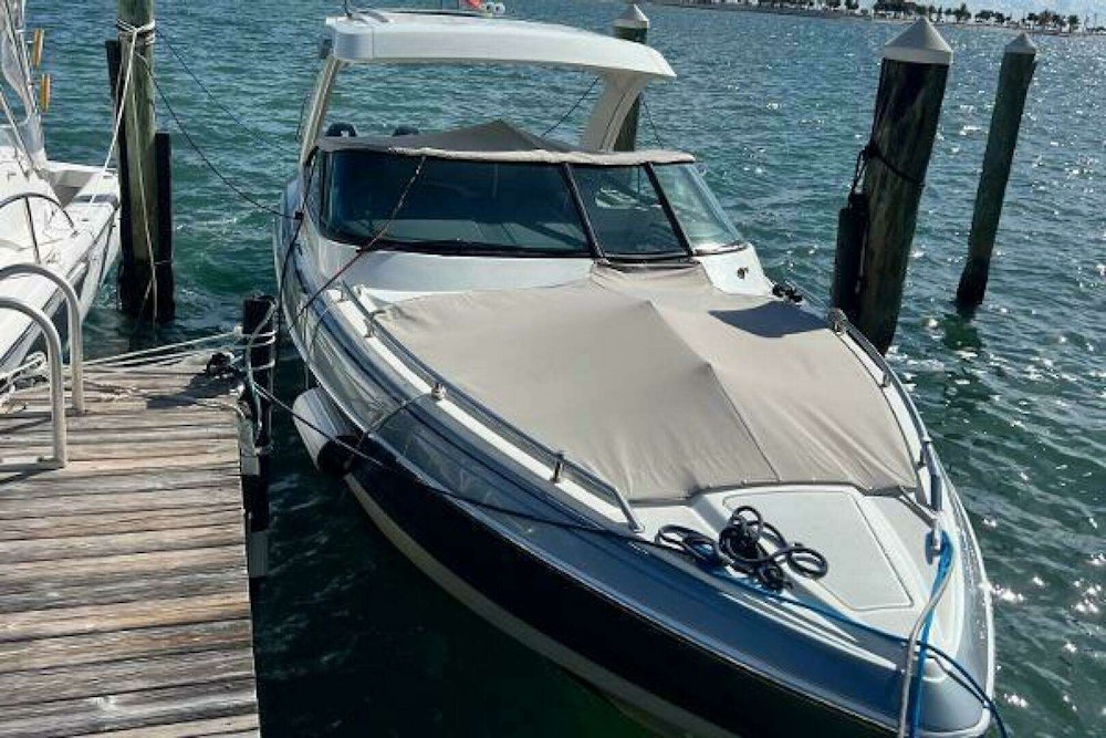 Formula 330 CBR Yacht For Sale