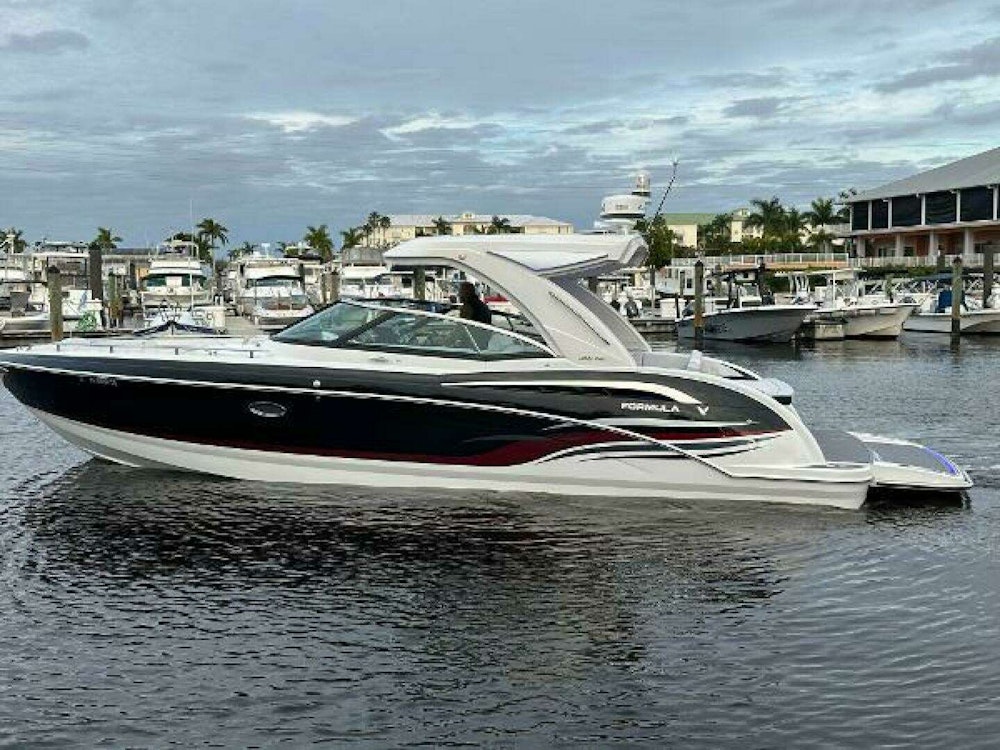 Formula  Yacht For Sale