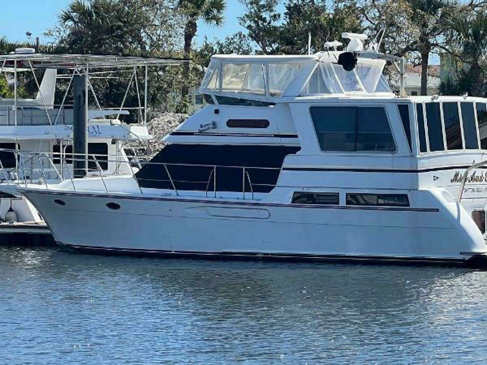 Hyatt 51 Aft Cabin MY Yacht For Sale