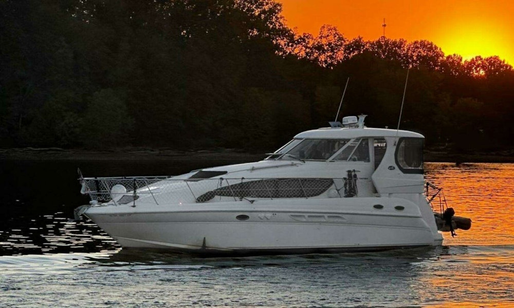 Sea Ray 39 Motor Yacht Yacht For Sale