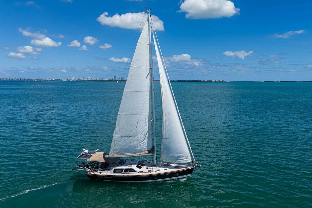 Tartan 4700 Yacht For Sale