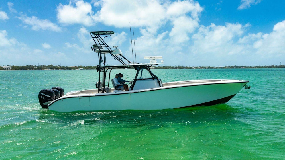 Yellowfin CC Yacht For Sale