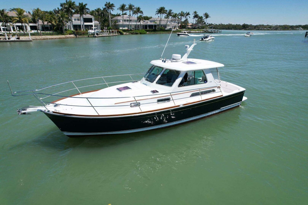 Sabre 34 Express Yacht For Sale