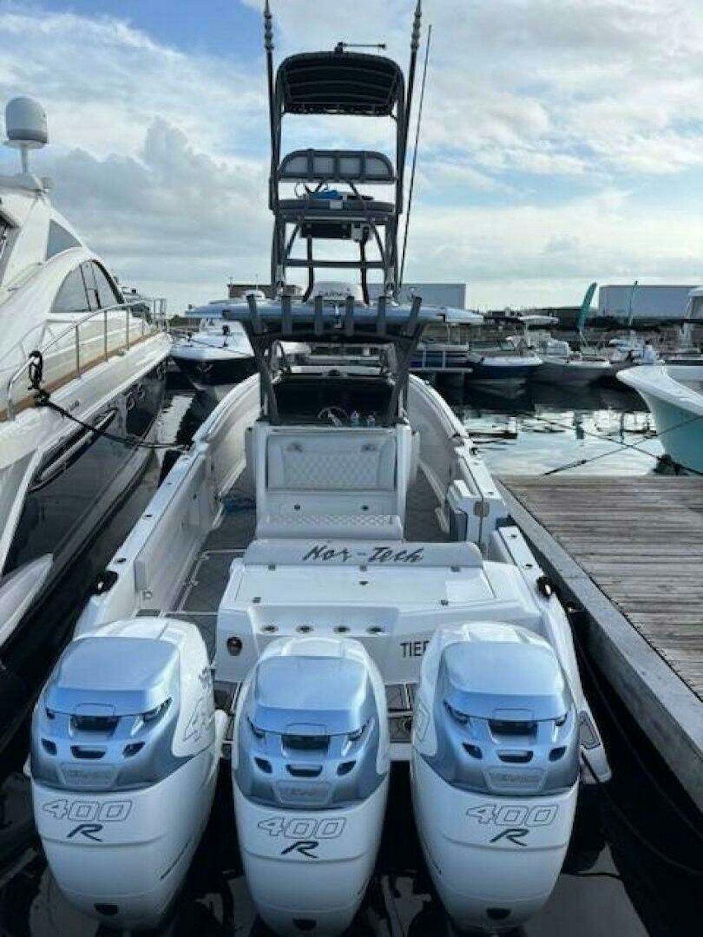 Nor-Tech 390 Sport Yacht For Sale