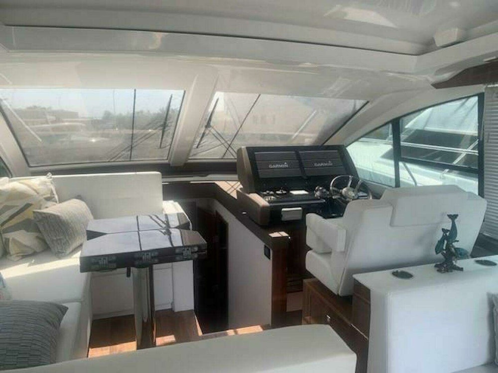 Cruisers Yachts 50 Cantius Yacht For Sale