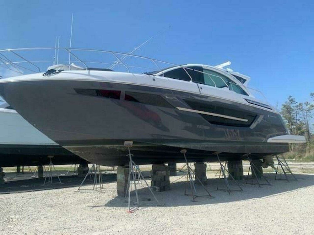 Cruisers Yachts 50 Cantius Yacht For Sale