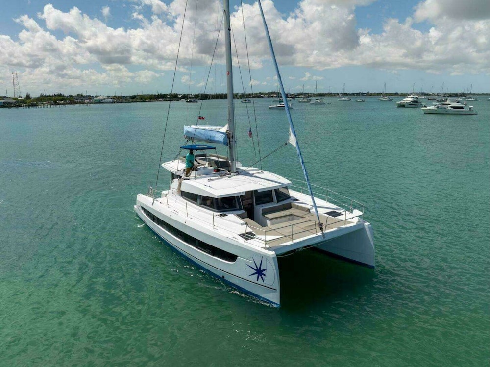 Bali 4.2 Yacht For Sale