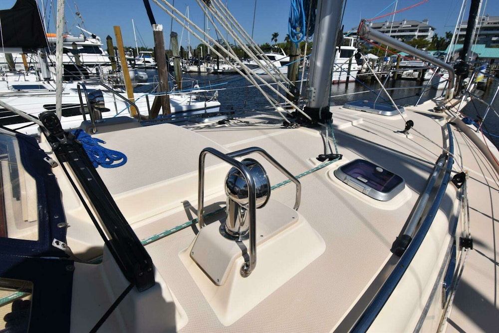 Island Packet 349 Yacht For Sale