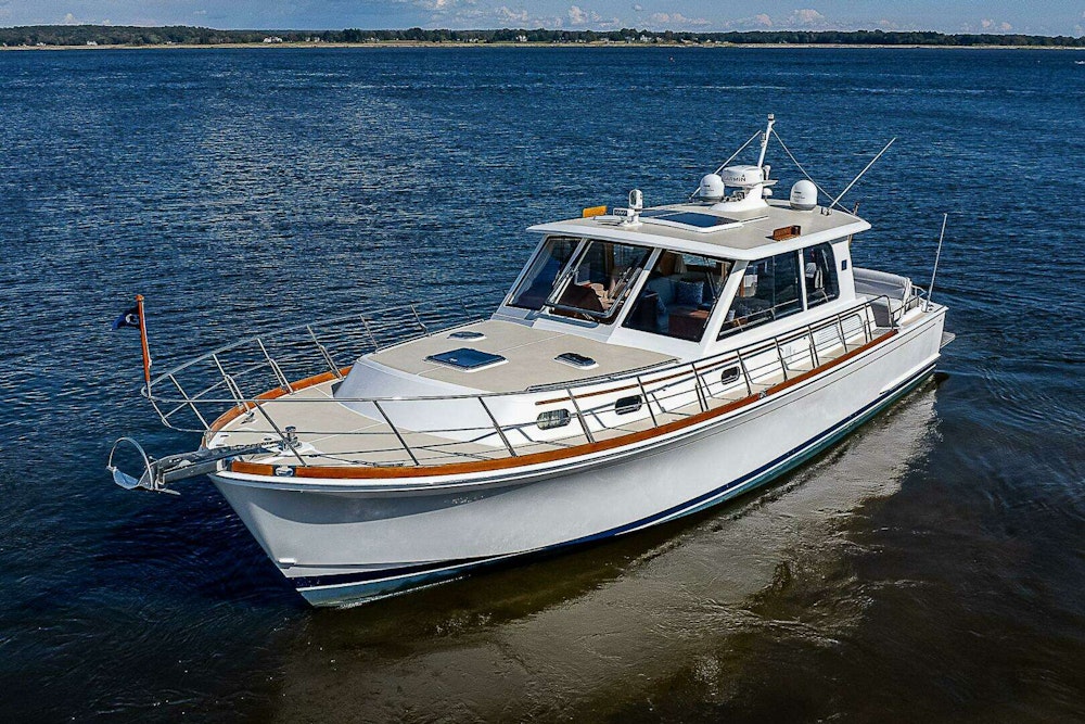 Grand Banks Eastbay 46 SX Yacht For Sale