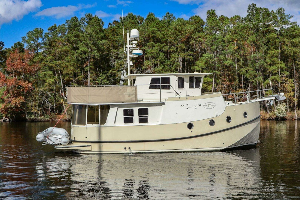 Great Harbour GH37 Yacht For Sale