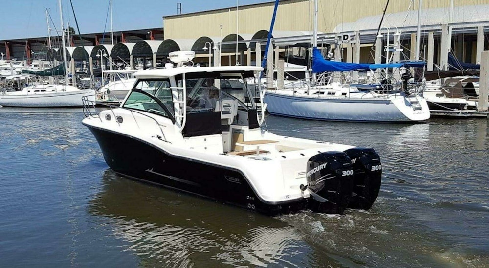 Boston Whaler 315 Conquest Yacht For Sale