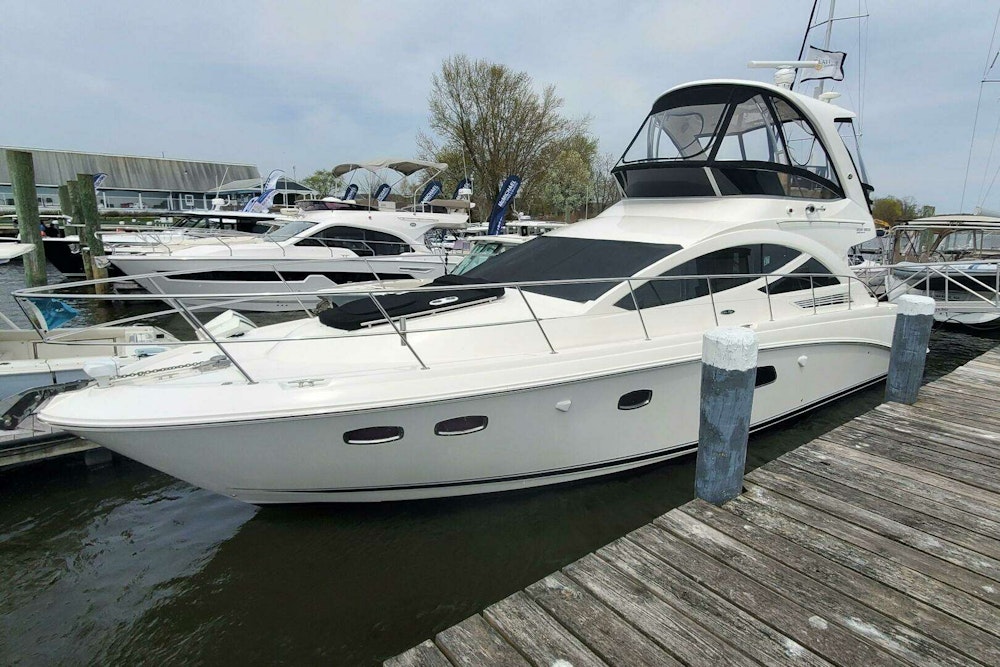 Sea Ray 450 Sedan Bridge Yacht For Sale